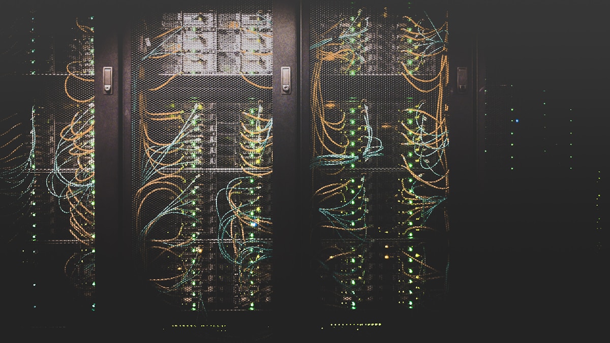 GraphRAG 以知識圖譜串聯記憶，重塑智慧客服推理能力